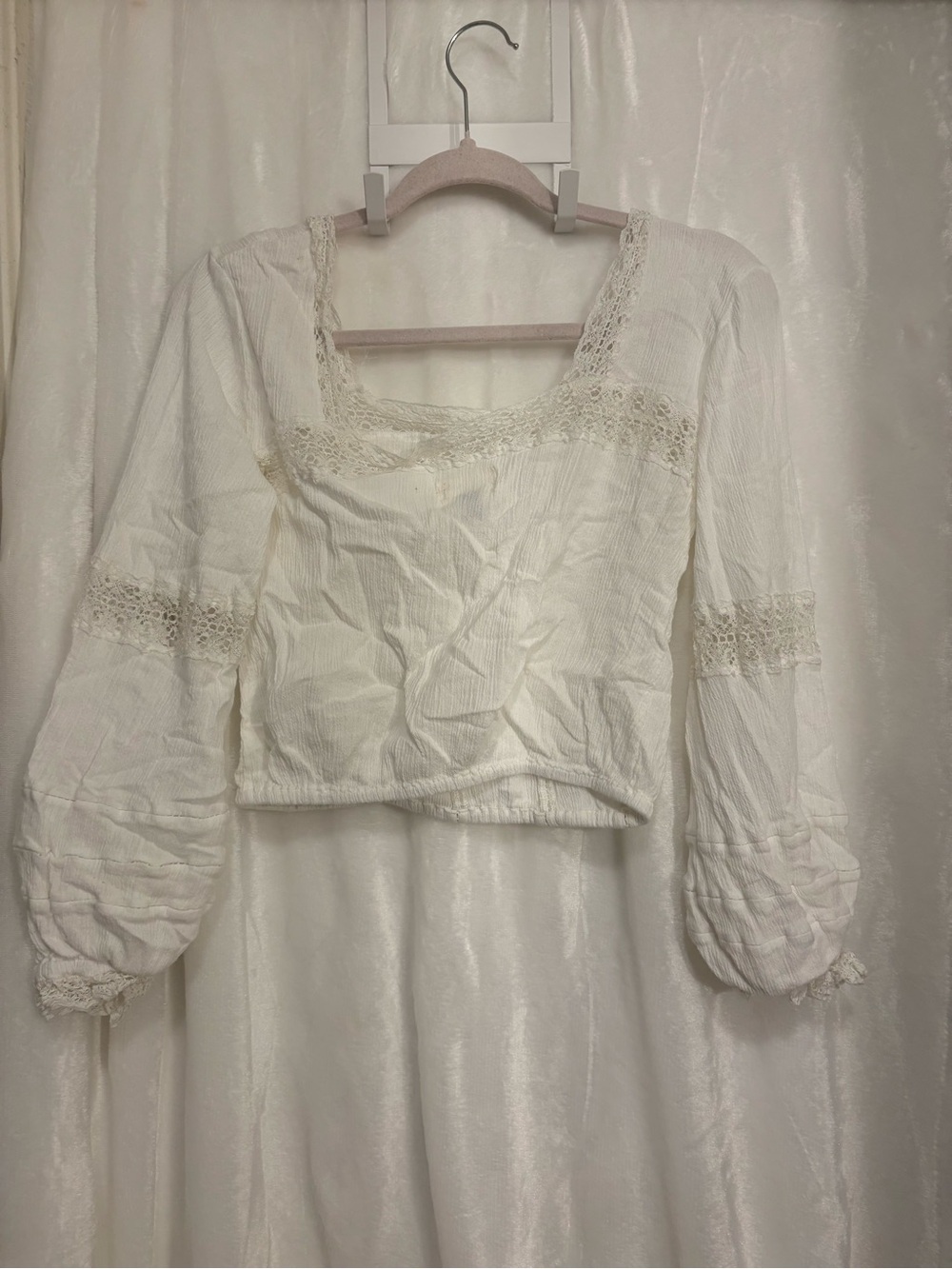 Universal Thread Cream Lace Square-Neck Peasant Blouse